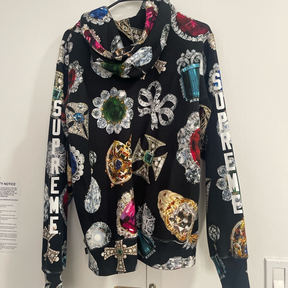 SUPREME JEWELS HOODIE